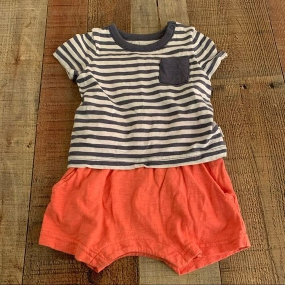 Gap baby boys on piece romper - 6-12M
